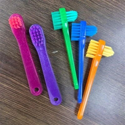 Brwsh Glanhau Dannedd Ffug